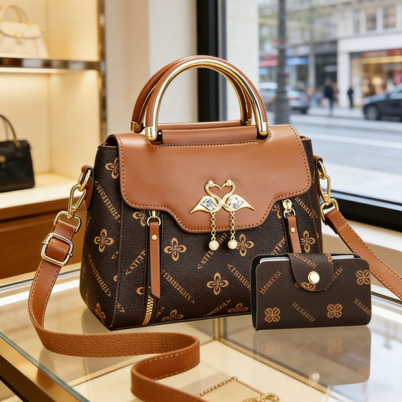 Luxury Bags To Buy - حقائب فاخرة خفيفة الوزن، حقائب يد،