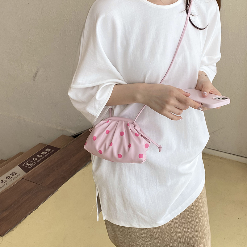 حقائب يد فاخرة صغيرة الحجم من  - مراجعة Luxury Bags Supplier وسعره