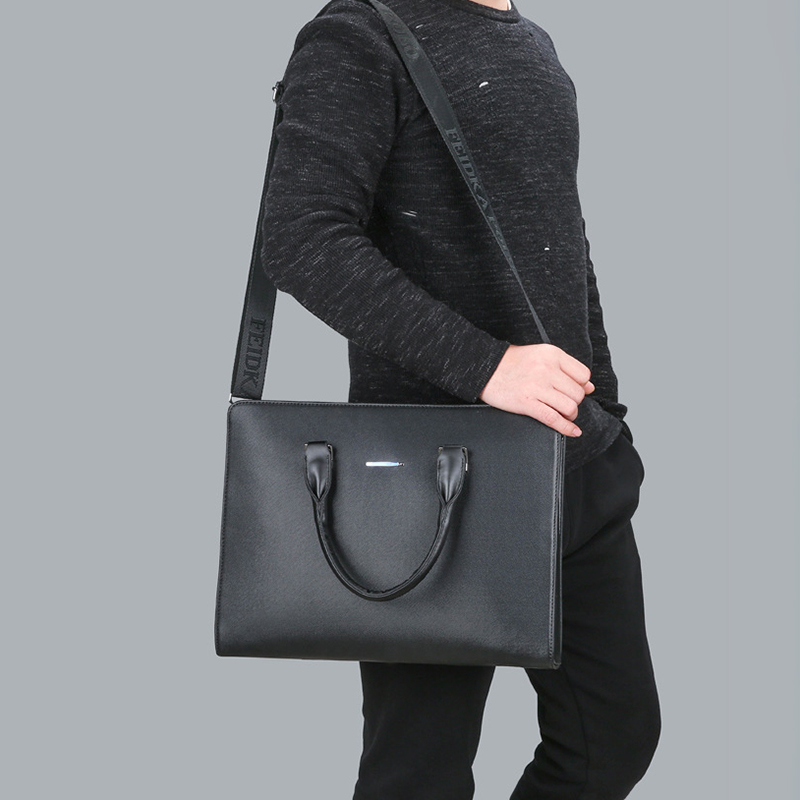 مصمم حقيبة حقيبة للرجال التنفي - مراجعة Laptop Bag Leather 15 وسعره