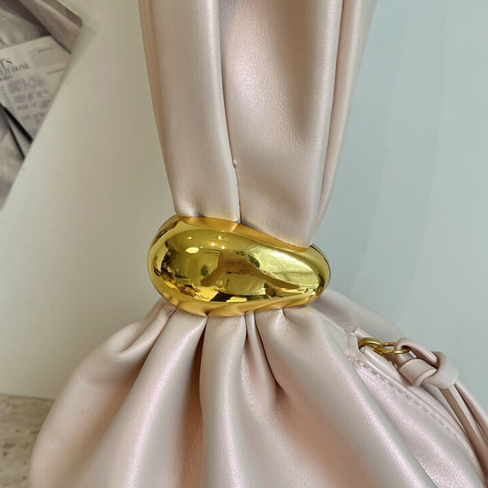 حقيبة كلاتش نسائية مخصصة من ال - مراجعة Mini Bag Evening Clutch وسعره