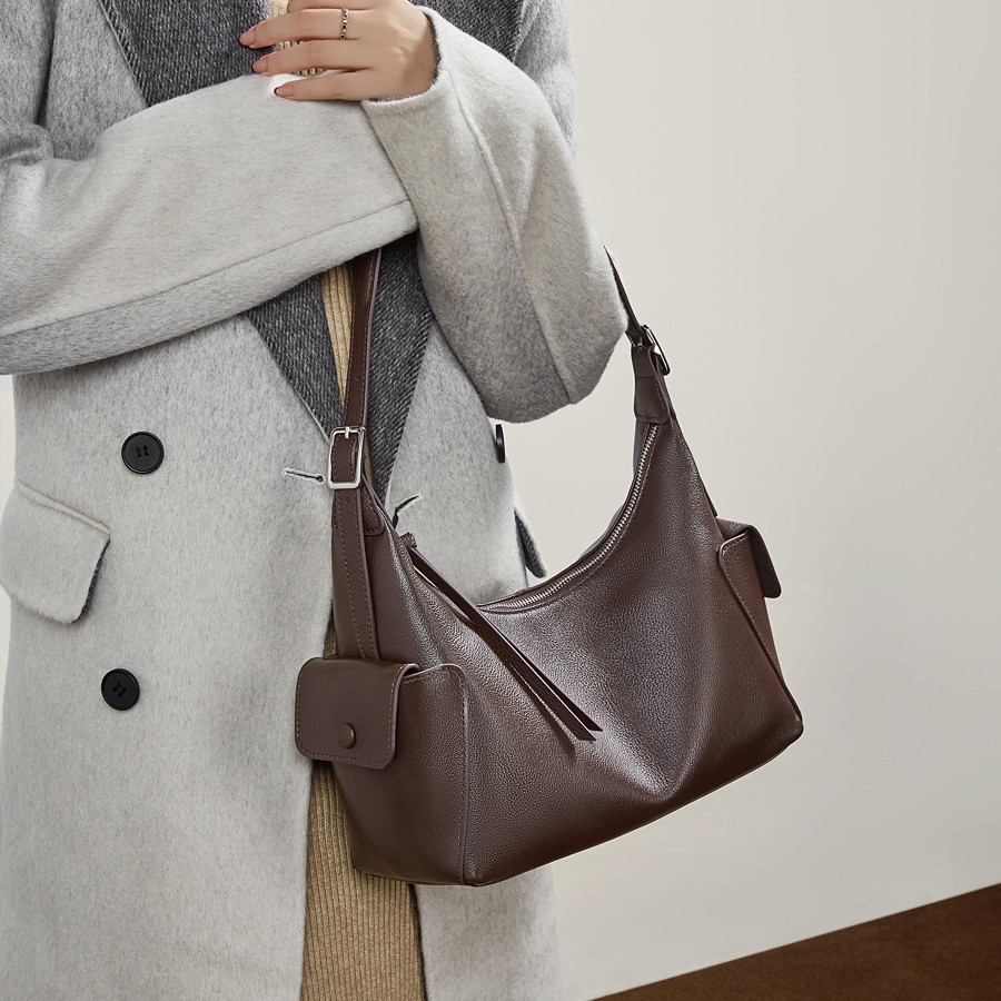 حقيبة يد نسائية فاخرة من الجلد - مراجعة Luxury Bags For Women Brands وسعره