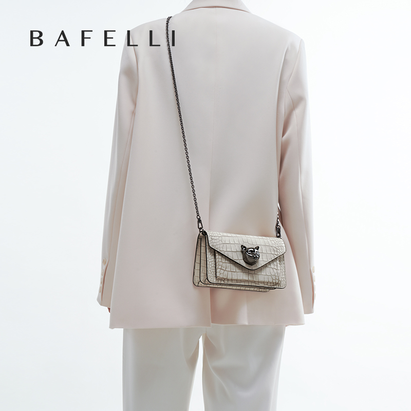 حقيبة نسائية جديدة من BAFELLI  - مراجعة Luxury Bags To Buy وسعره