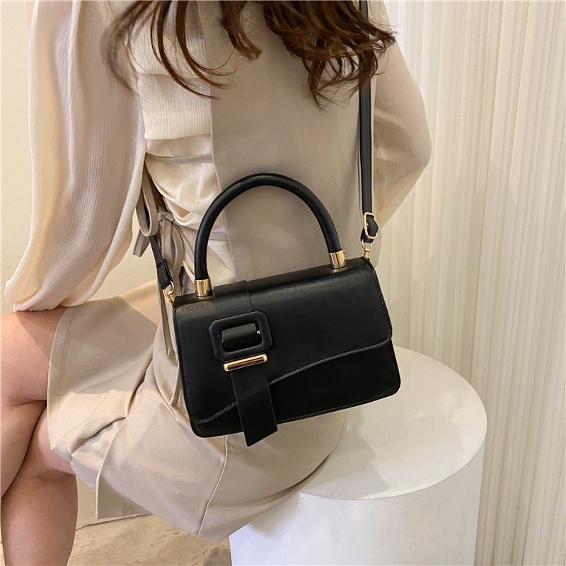 حقيبة يد بسيطة للنساء، حقيبة ي - مراجعة Luxury Bags Without Logo وسعره