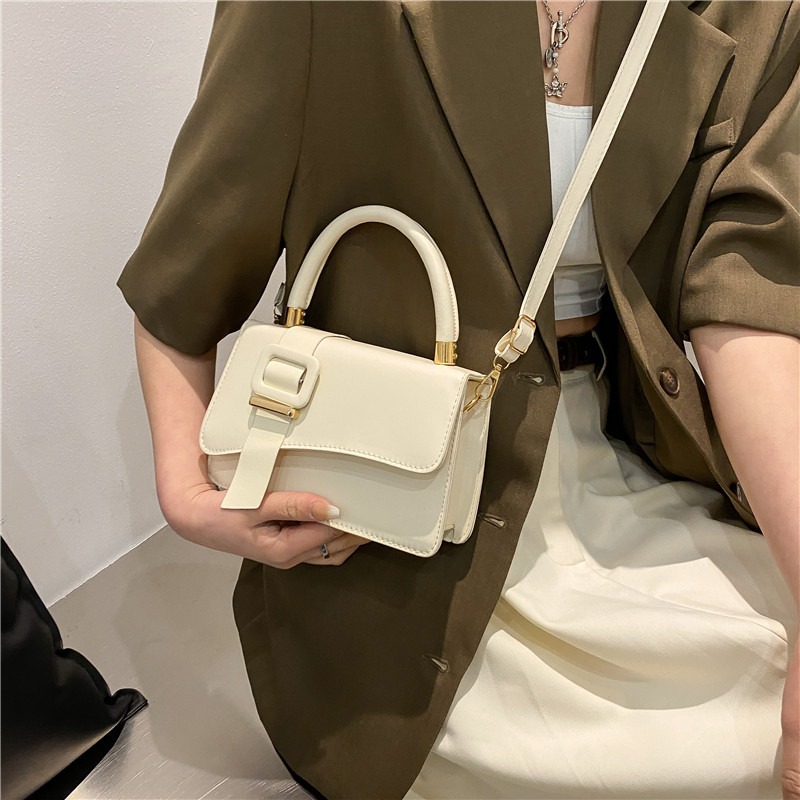 حقيبة يد بسيطة للنساء، حقيبة ي - مراجعة Luxury Bags Without Logo وسعره