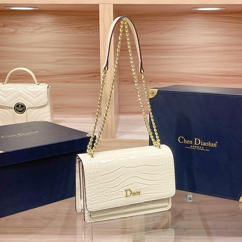 حقيبة حفاضات مربعة كلاسيكية أن - مراجعة Luxury Bags Without Logo وسعره