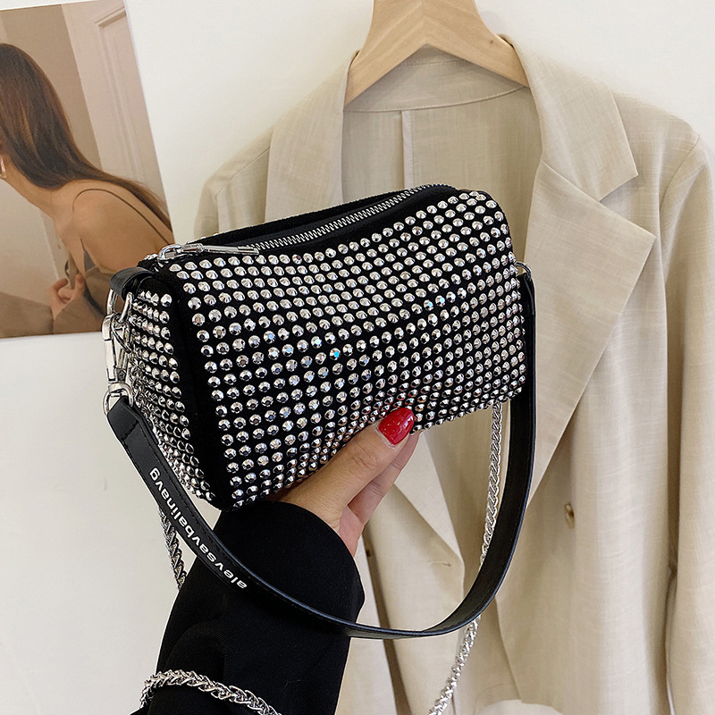 حقيبة كتف فاخرة من حجر الراين  - مراجعة Luxury Bags Without Logo وسعره