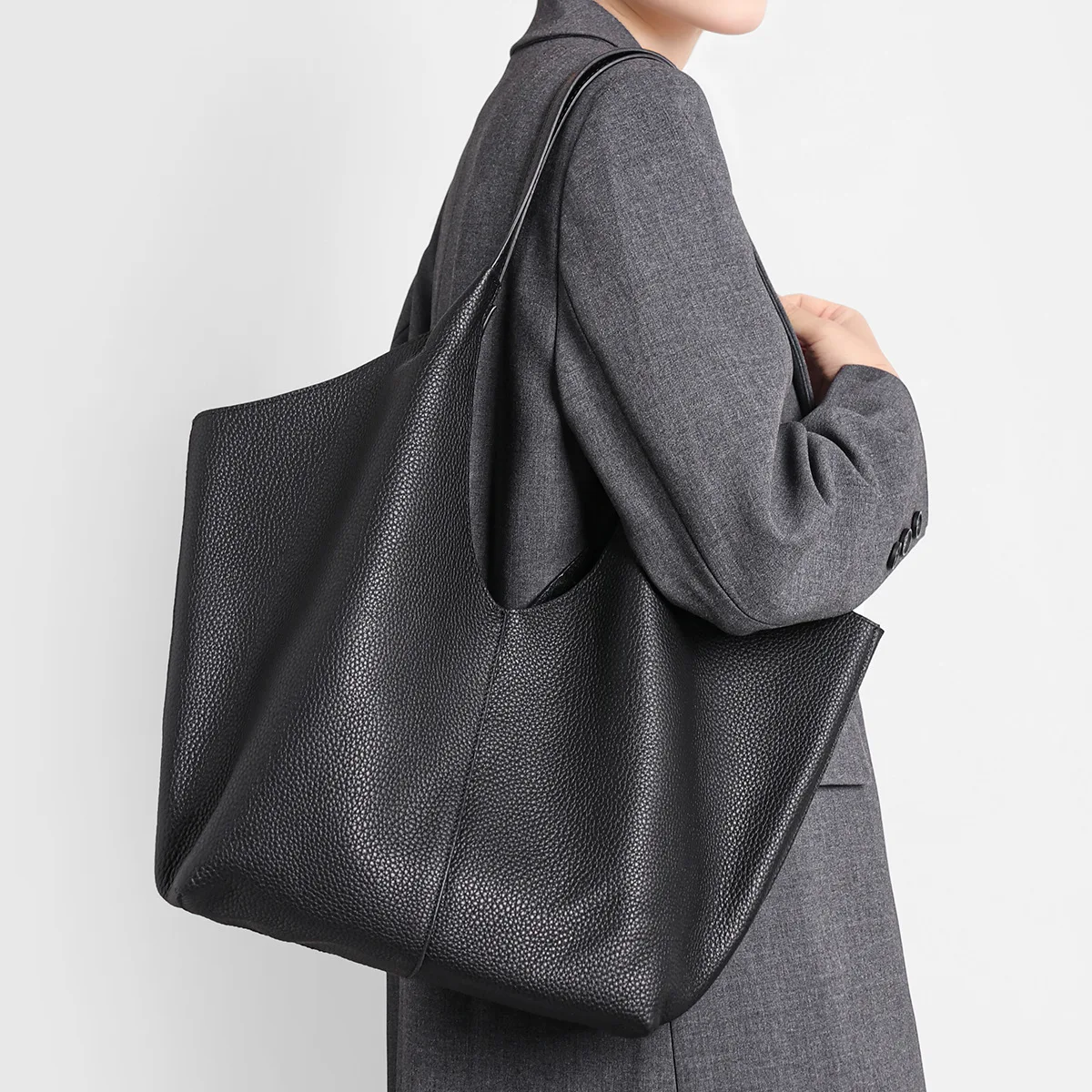 حقيبة نسائية عصرية جديدة لعام  - مراجعة Luxury Bags To Buy وسعره