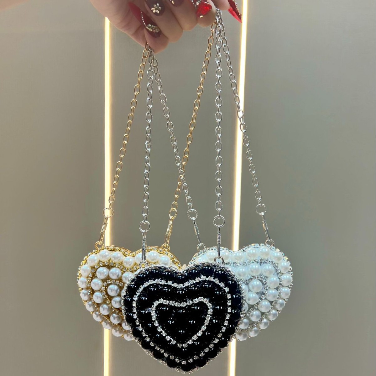 حقيبة يد فاخرة مرصعة بالكريستا - مراجعة Mini Bag Evening Clutch وسعره